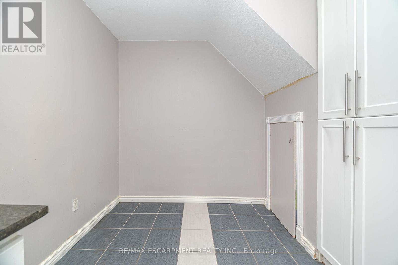 Photo 19 of 14 15 Albright Road, Hamilton ON