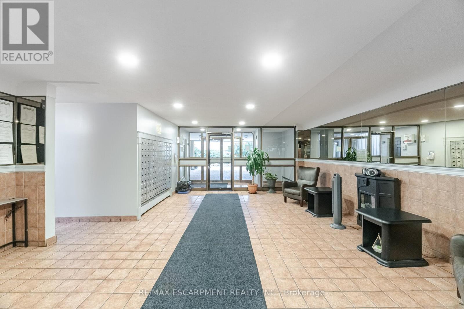 Photo 32 of 14 15 Albright Road, Hamilton ON