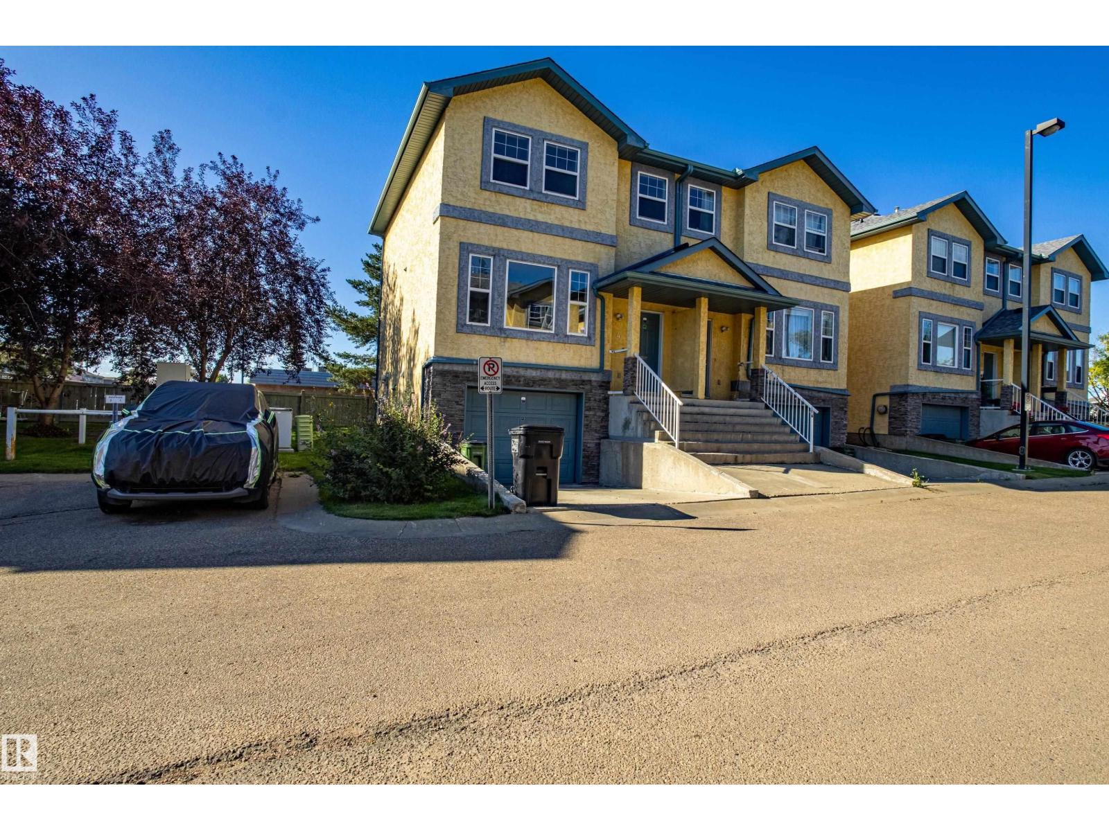 Photo 3 of 4 16777 91 St Nw, Edmonton AB