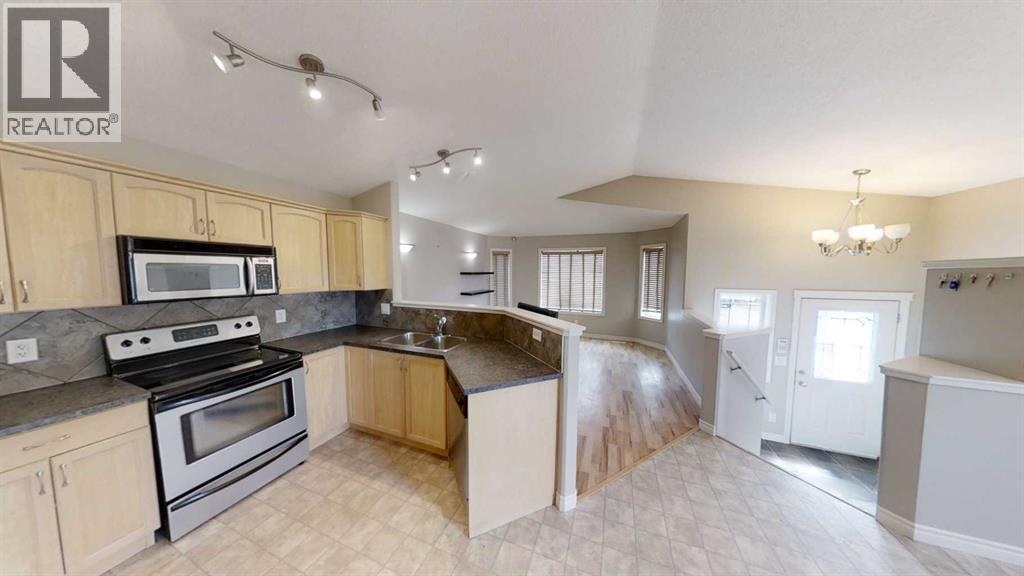 Photo 2 of 13038 90 Street, Grande Prairie AB