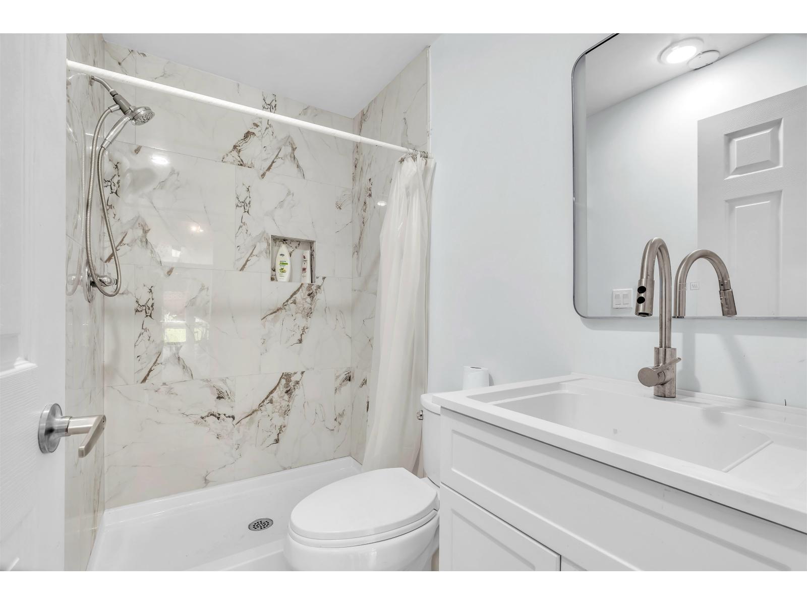 Photo 12 of 14896 56 A Avenue, Surrey BC