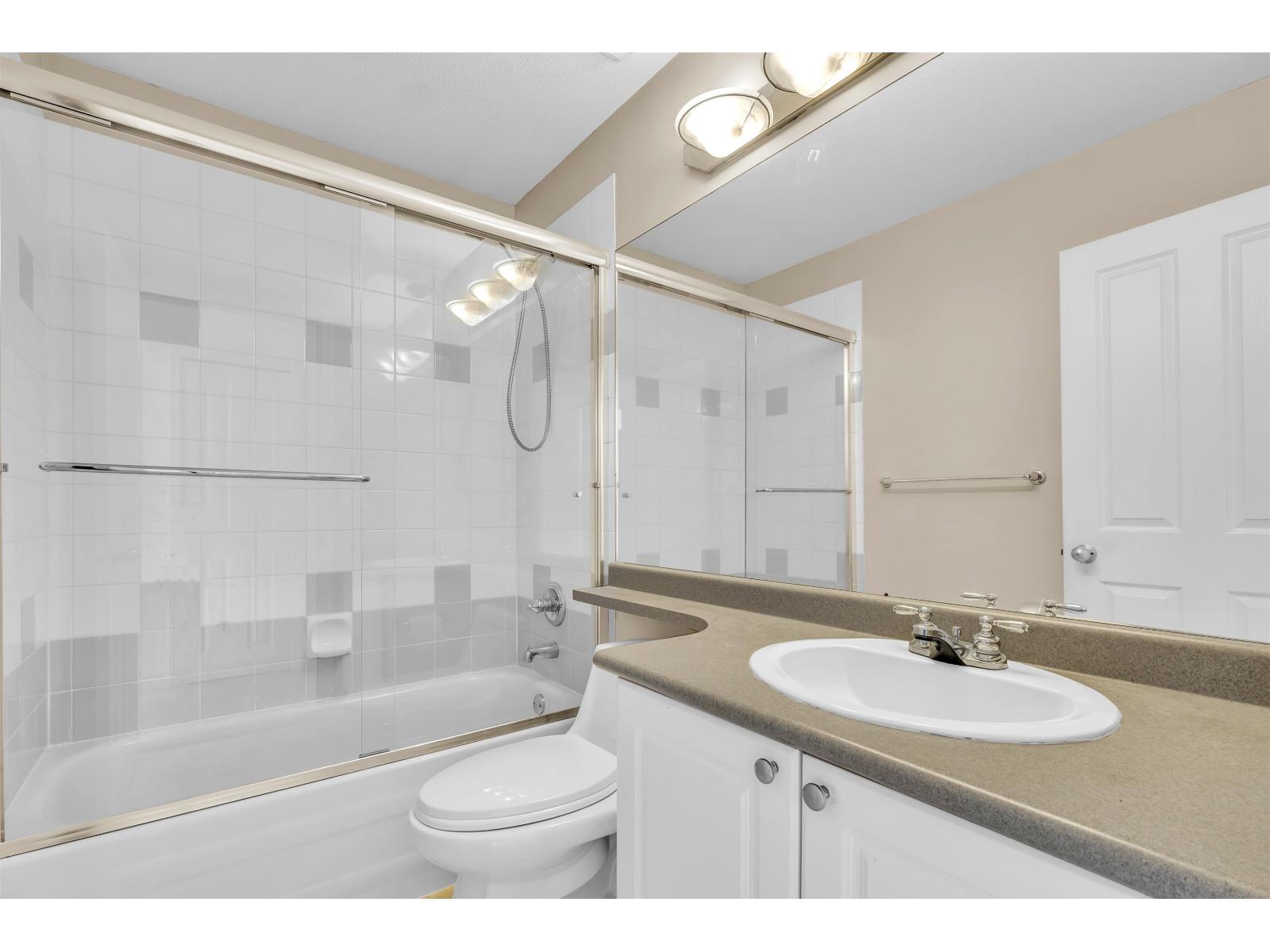 Photo 15 of 14896 56 A Avenue, Surrey BC