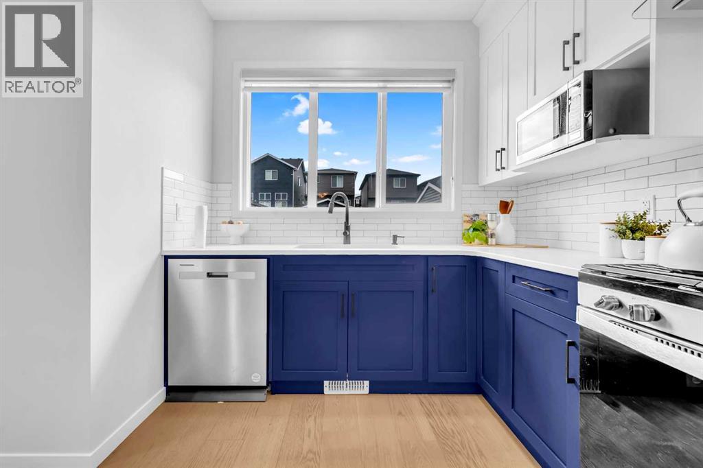 Photo 6 of 37 Edith Manor Nw, Calgary AB