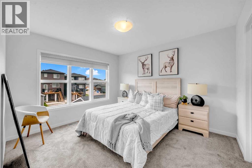 Photo 17 of 37 Edith Manor Nw, Calgary AB