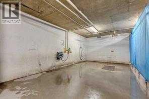 Single Family House for Sale in   Signature Park SW Signal Hill Calgary 