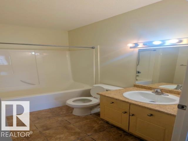 Photo 19 of 116 4304 139 Av Nw, Edmonton AB