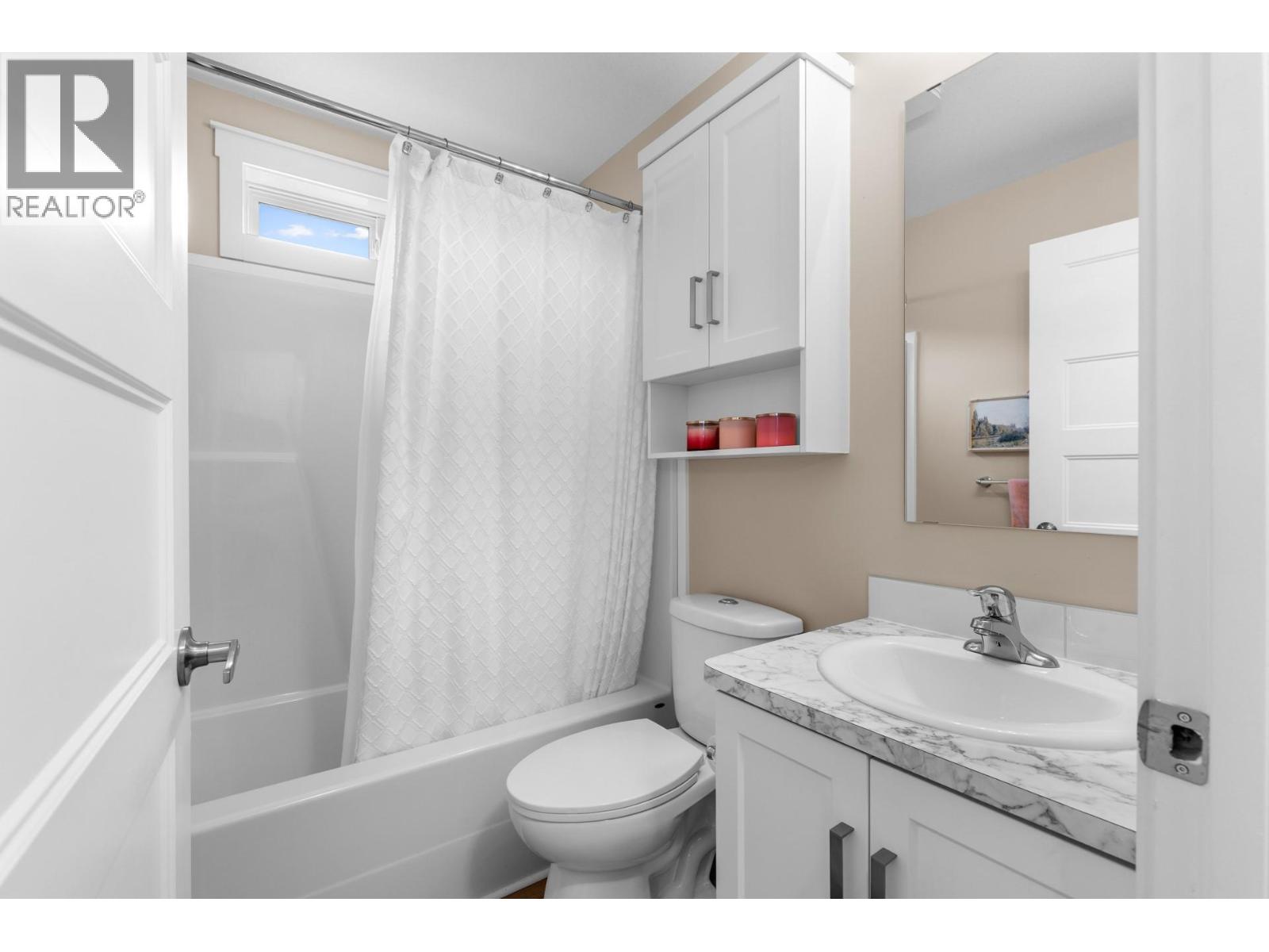 101 4075 MCCLAIN Road, Kelowna