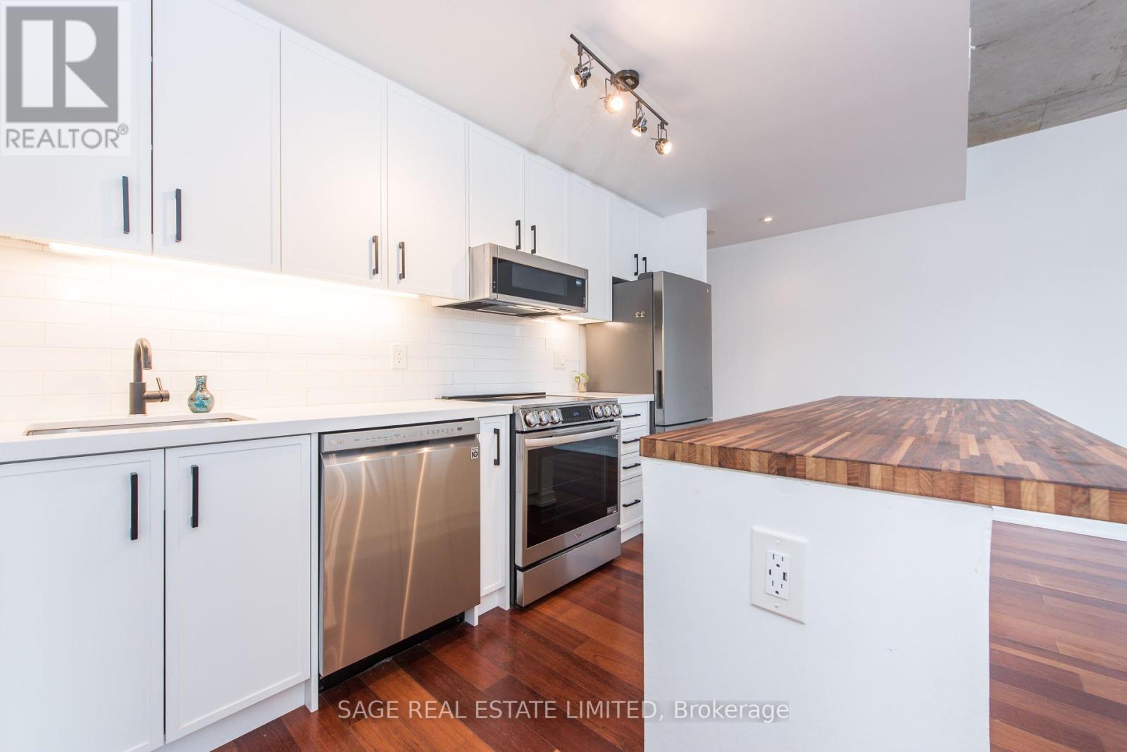 Photo 17 of 605 281 Mutual Street, Toronto ON