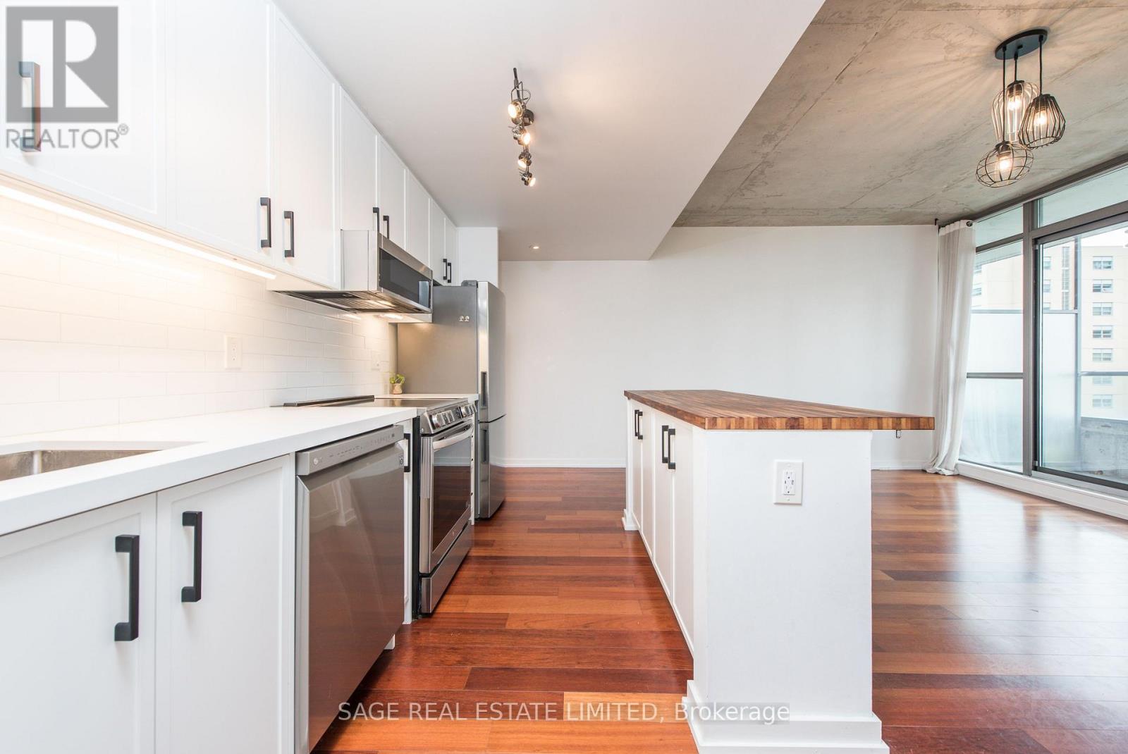 Photo 20 of 605 281 Mutual Street, Toronto ON