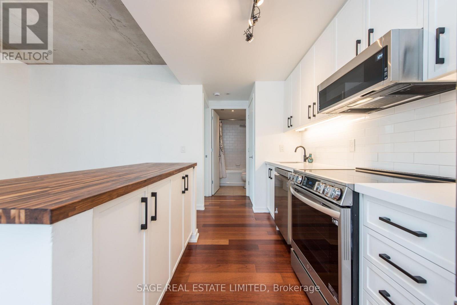 Photo 21 of 605 281 Mutual Street, Toronto ON