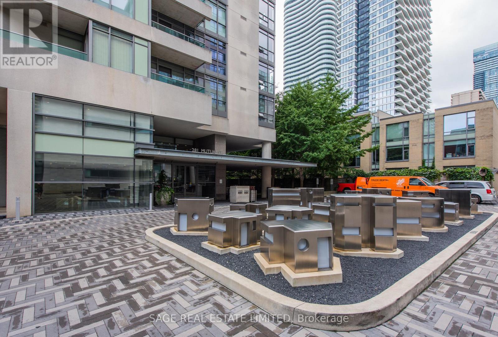 Photo 40 of 605 281 Mutual Street, Toronto ON