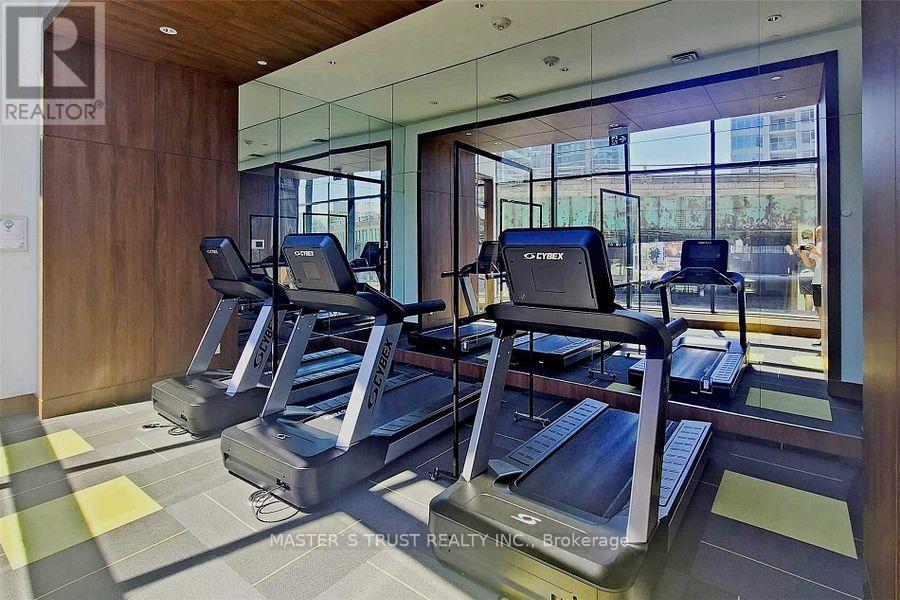Photo 5 of 1112 80 Queens Wharf Road, Toronto ON