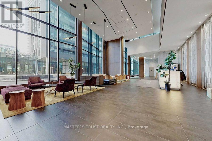 Photo 2 of 1112 80 Queens Wharf Road, Toronto ON