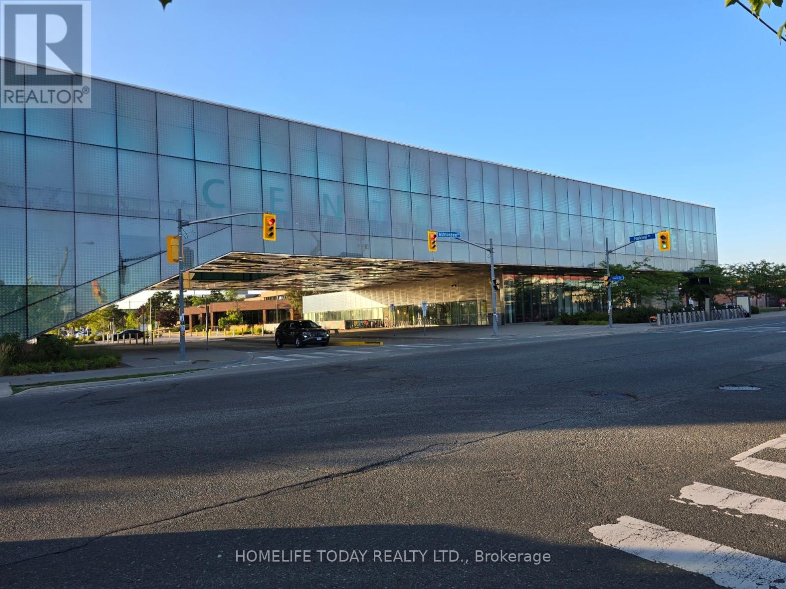 Photo 20 of Bsmt 1001 Pharmacy Avenue, Toronto ON