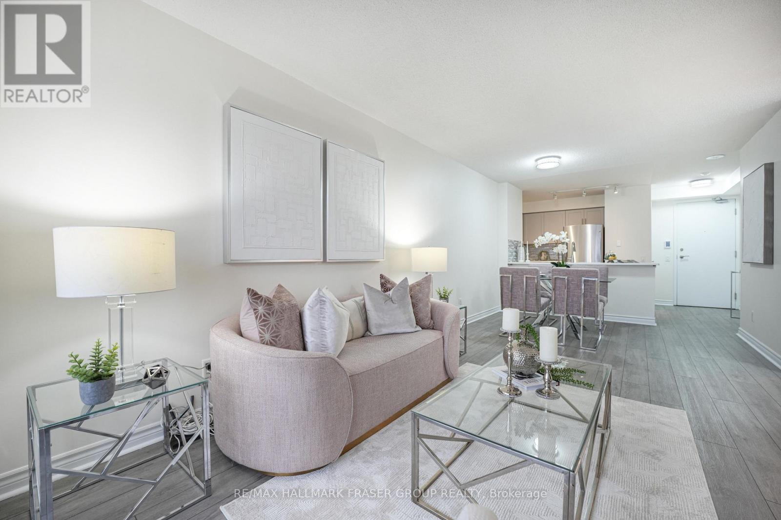 Photo 12 of 512 8 Mondeo Drive, Toronto ON