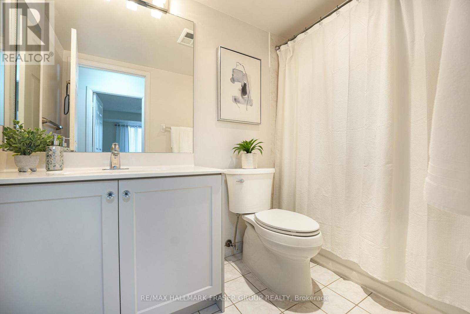 Photo 18 of 512 8 Mondeo Drive, Toronto ON