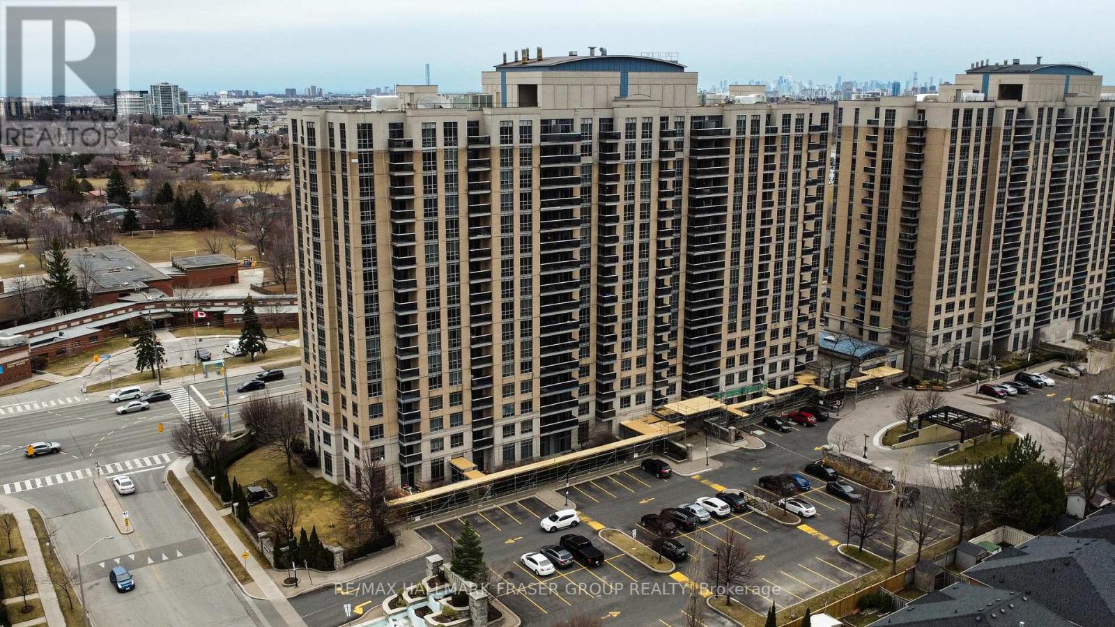Photo 39 of 512 8 Mondeo Drive, Toronto ON