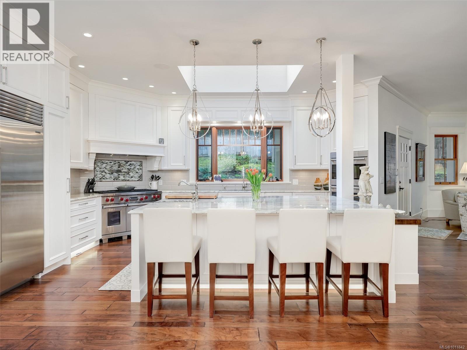  643 Southwood Drive, Highlands