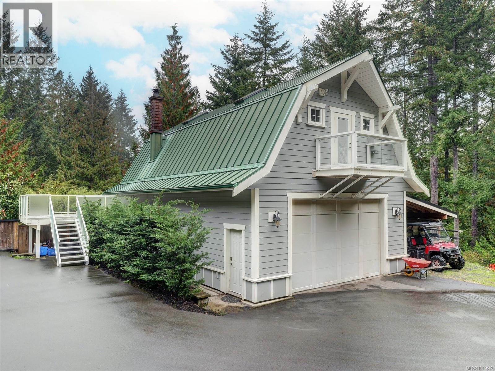  643 Southwood Drive, Highlands