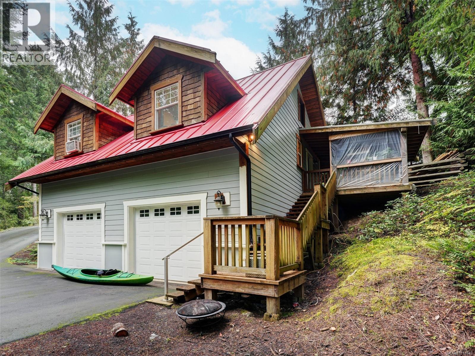  643 Southwood Drive, Highlands