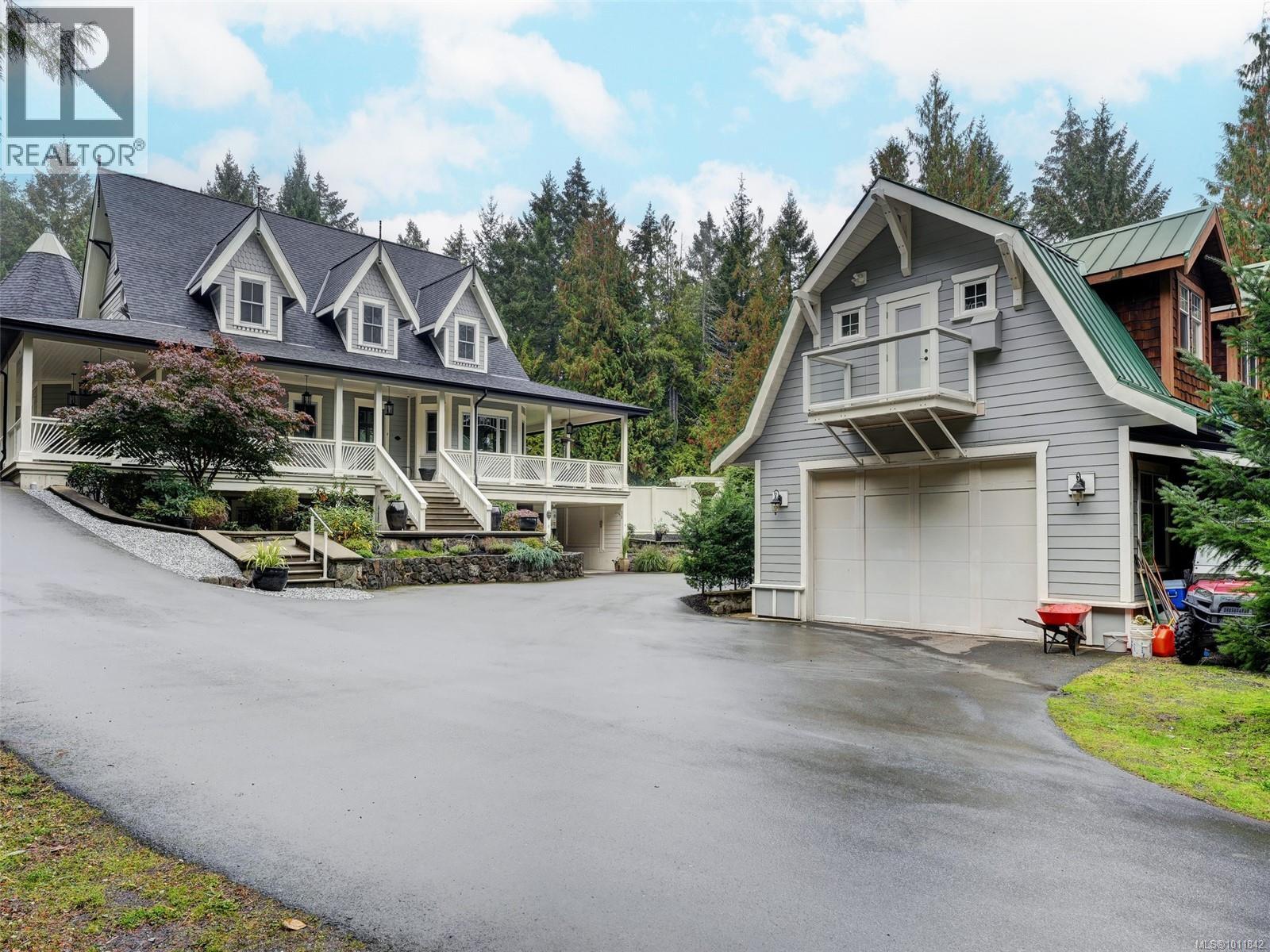  643 Southwood Drive, Highlands