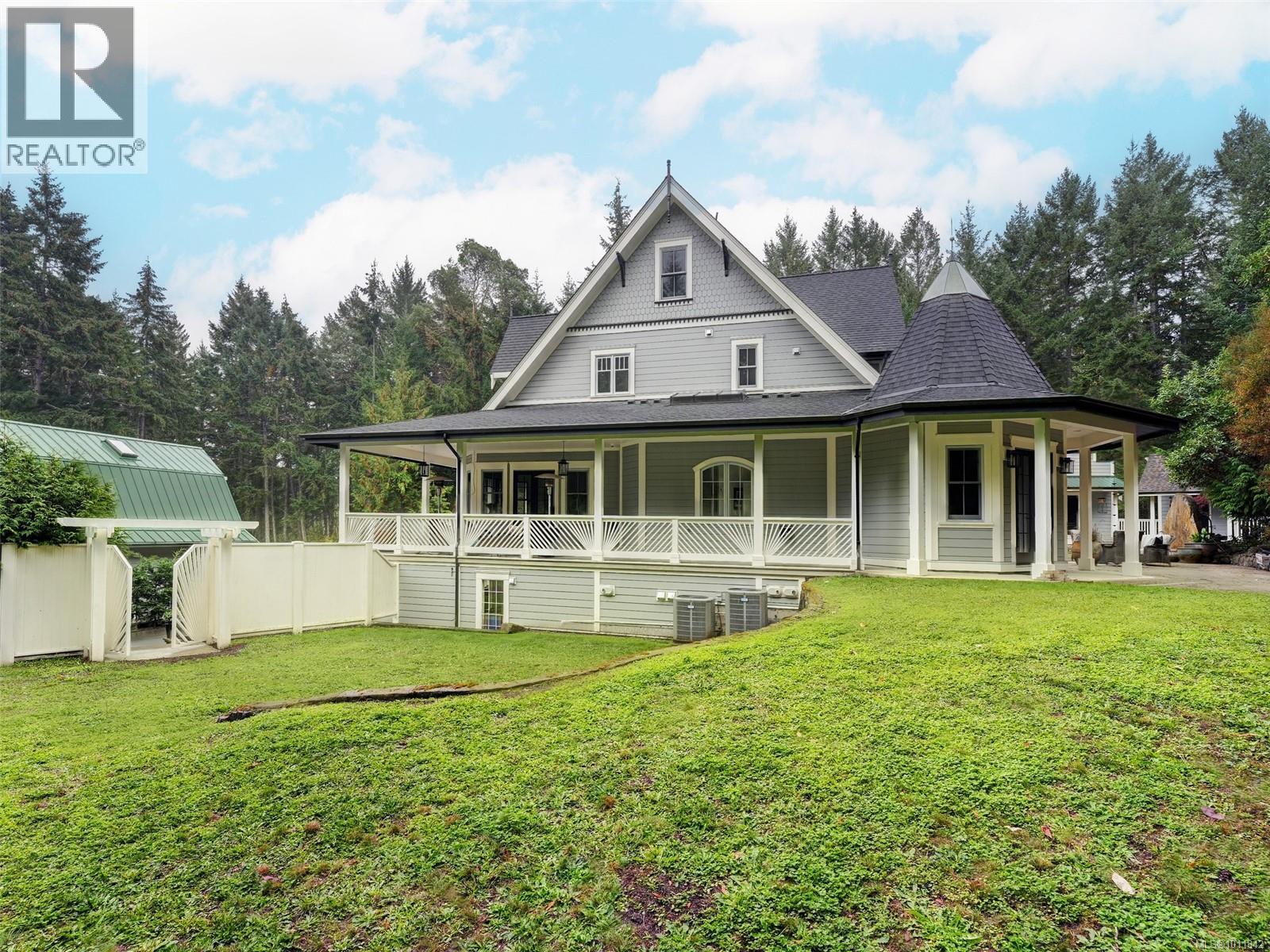  643 Southwood Drive, Highlands