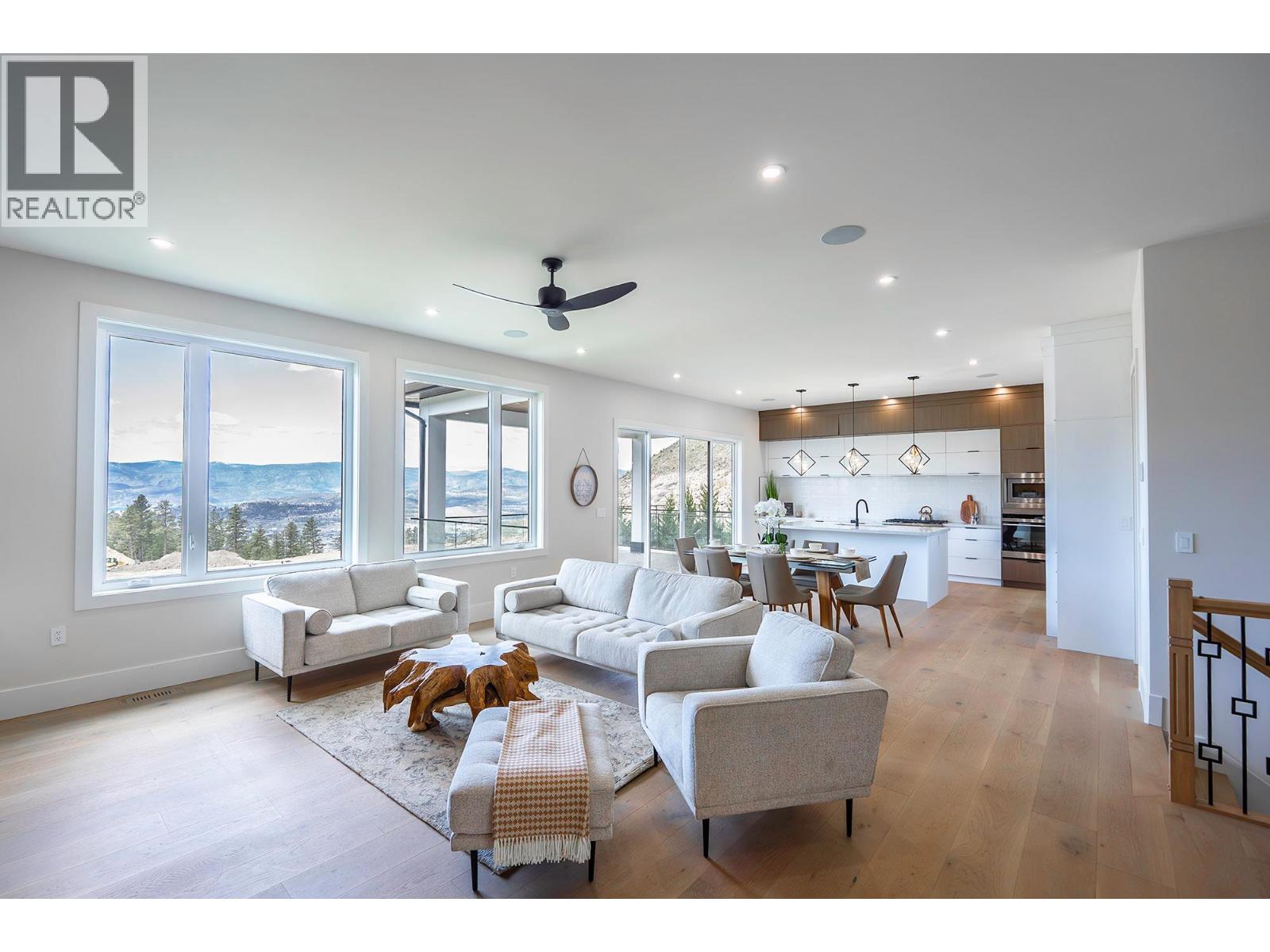 Photo 3 of 718 Carnoustie Drive, Kelowna BC