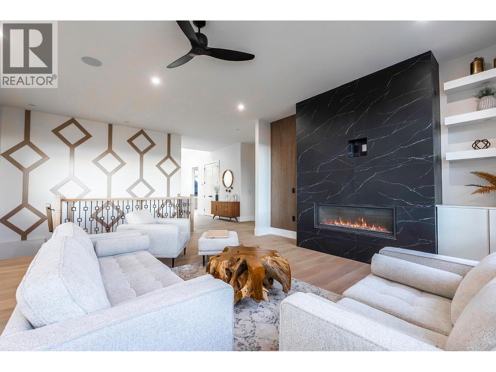 Photo 5 of 718 Carnoustie Drive, Kelowna BC