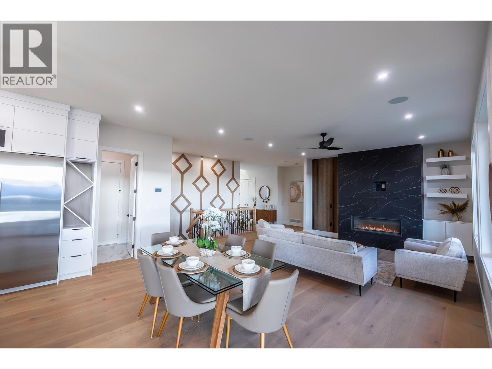 Photo 6 of 718 Carnoustie Drive, Kelowna BC