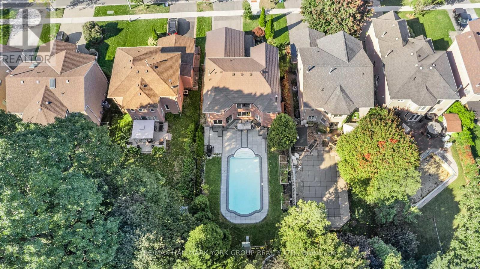 Photo 22 of 264 Mccaffrey Road, Newmarket ON