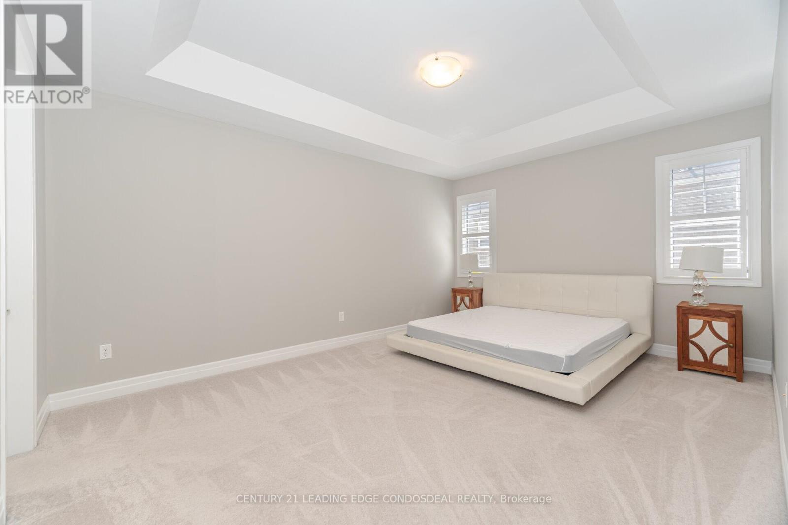 Photo 30 of 65 Novan Crescent, Aurora ON