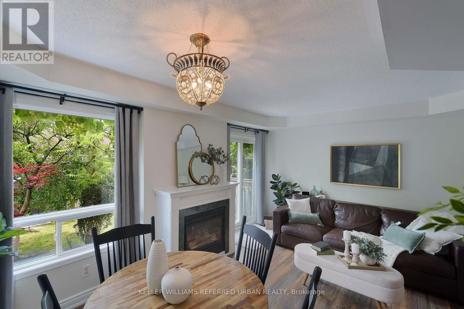 Photo 11 of 54 Mugford Road, Aurora ON