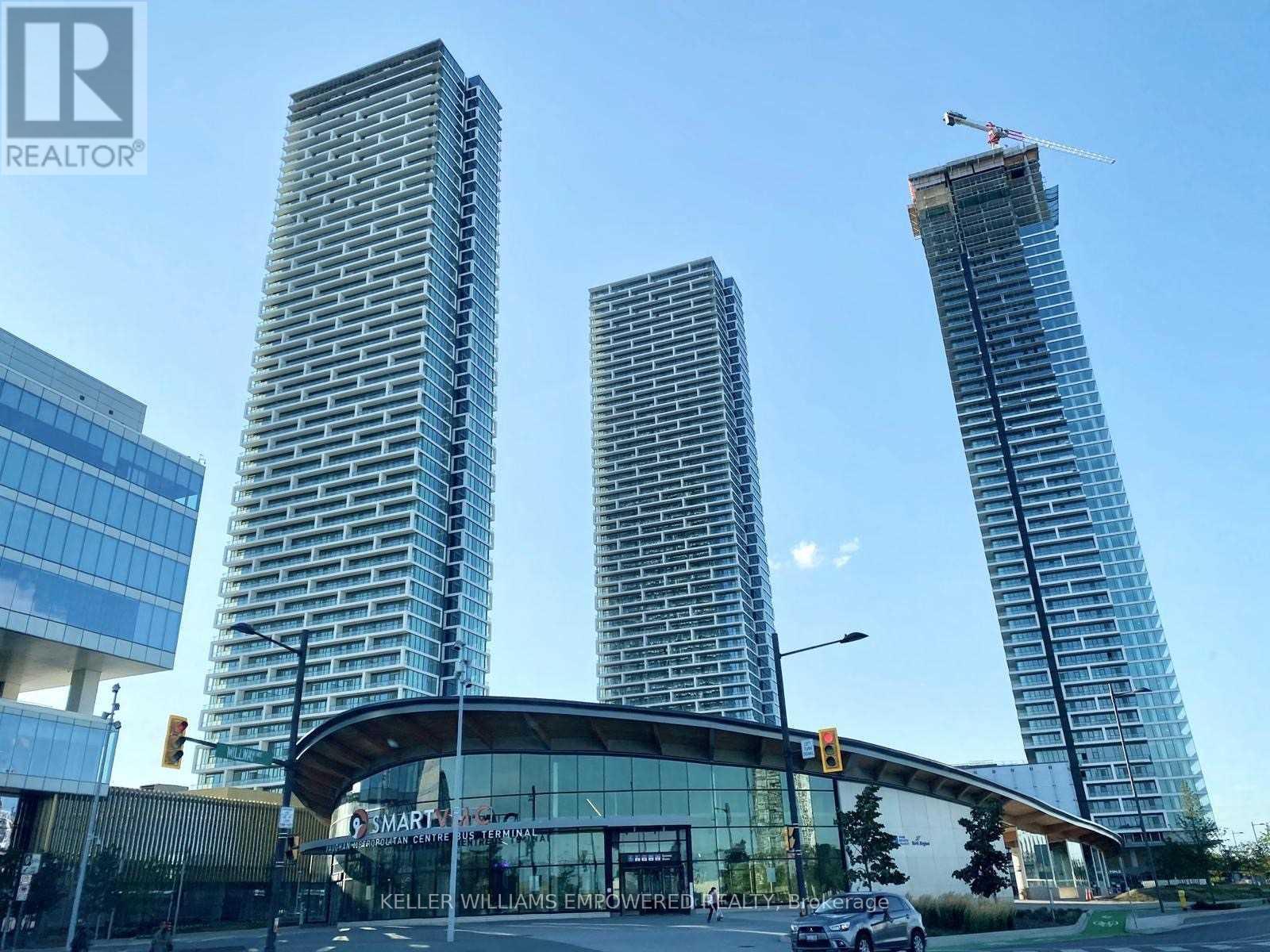 Photo 1 of 3202 898 Portage Parkway, Vaughan ON