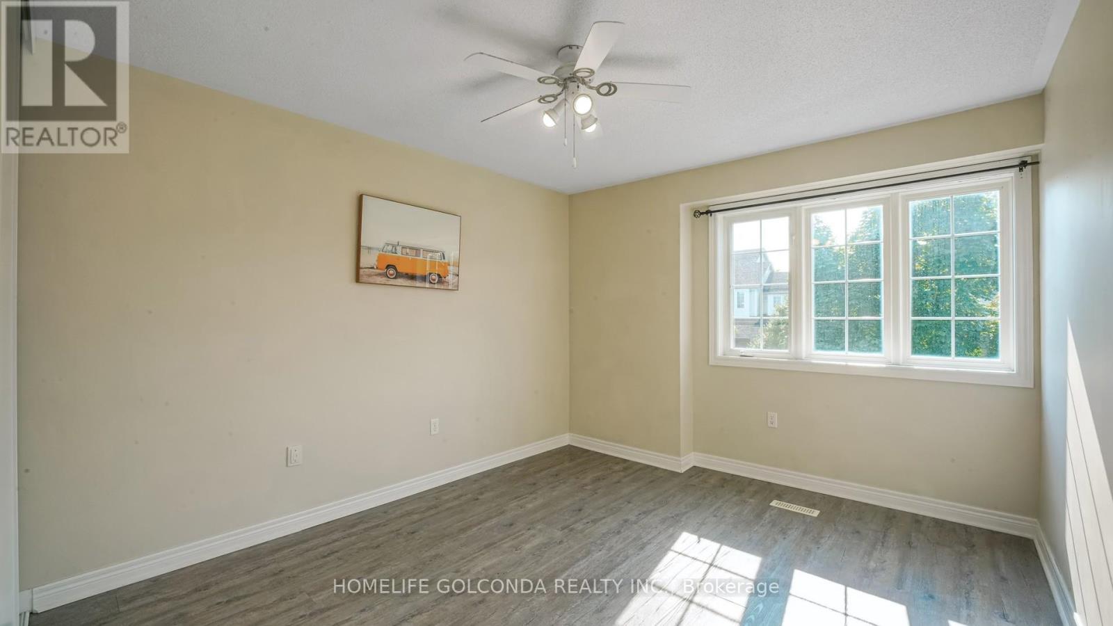 Photo 21 of 21 Bentley Crescent, Barrie ON