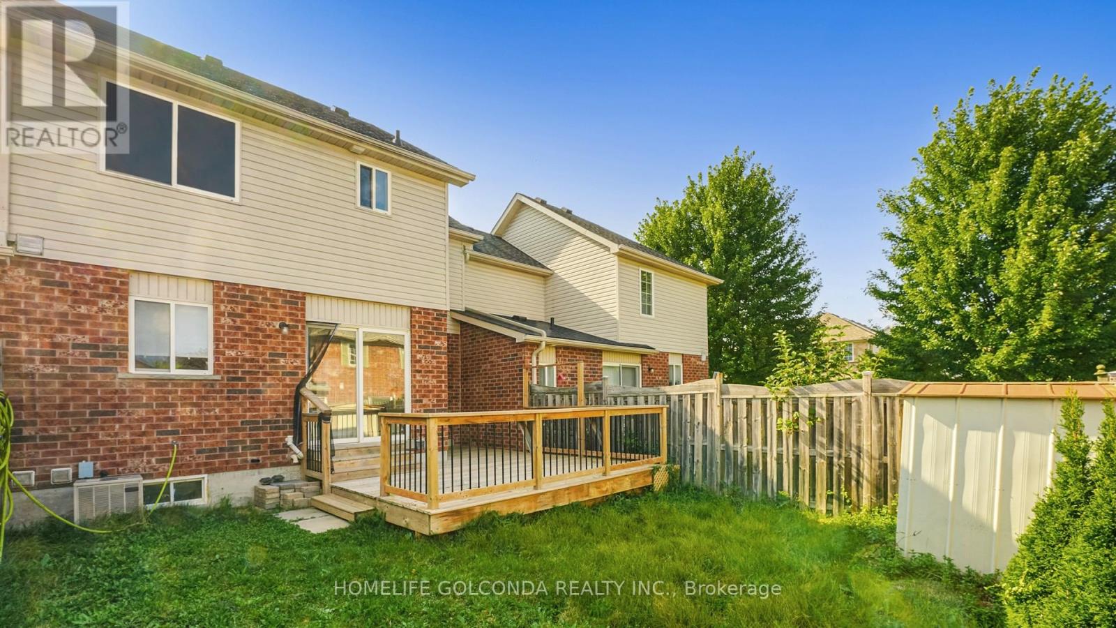 Photo 36 of 21 Bentley Crescent, Barrie ON
