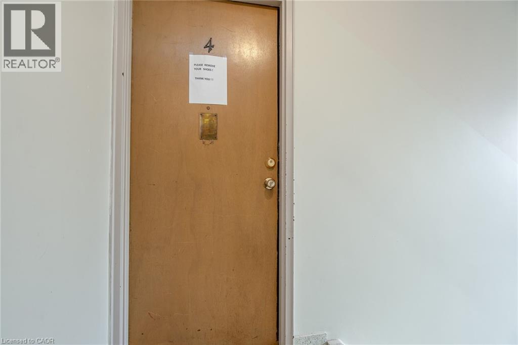 Photo 11 of 39 Secord Avenue, Kitchener ON