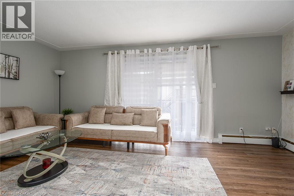 Photo 12 of 39 Secord Avenue, Kitchener ON