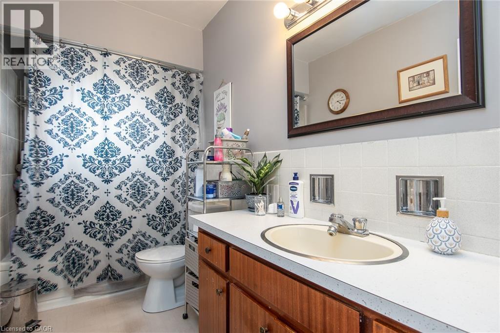 Photo 34 of 39 Secord Avenue, Kitchener ON