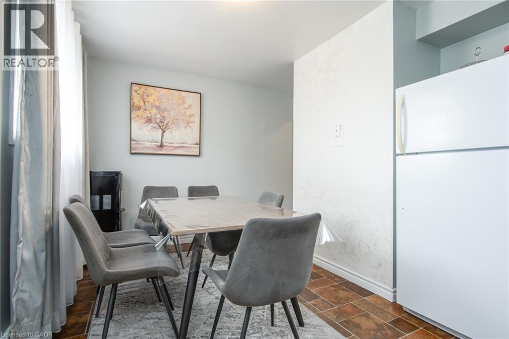 Photo 21 of 39 Secord Avenue, Kitchener ON
