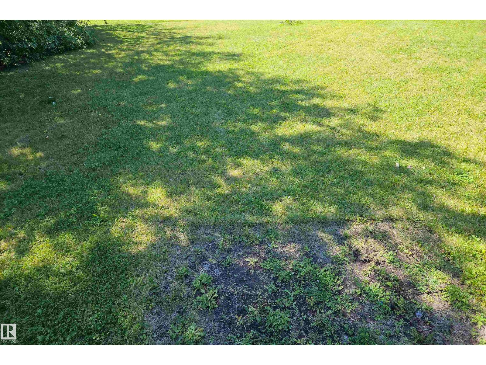 Photo 7 of 4719 48 St, Rural Lac Ste Anne County AB