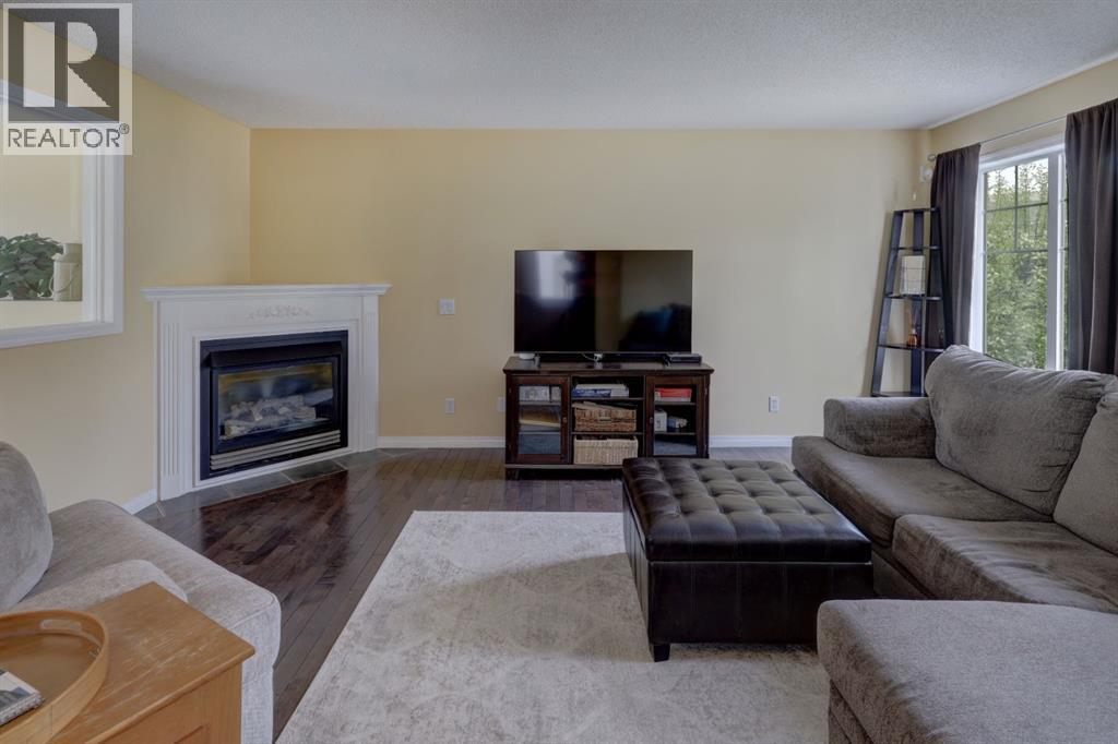 Photo 13 of 82 Country Hills Cove Nw, Calgary AB