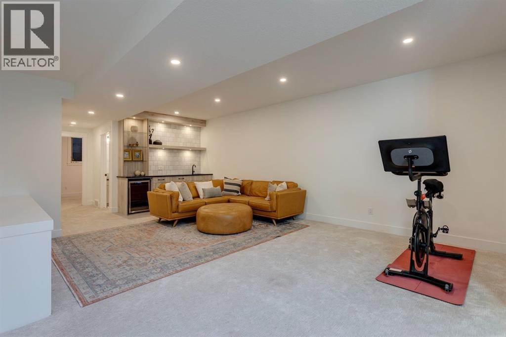 Single Family House for Sale in   Street NW Parkdale Calgary 