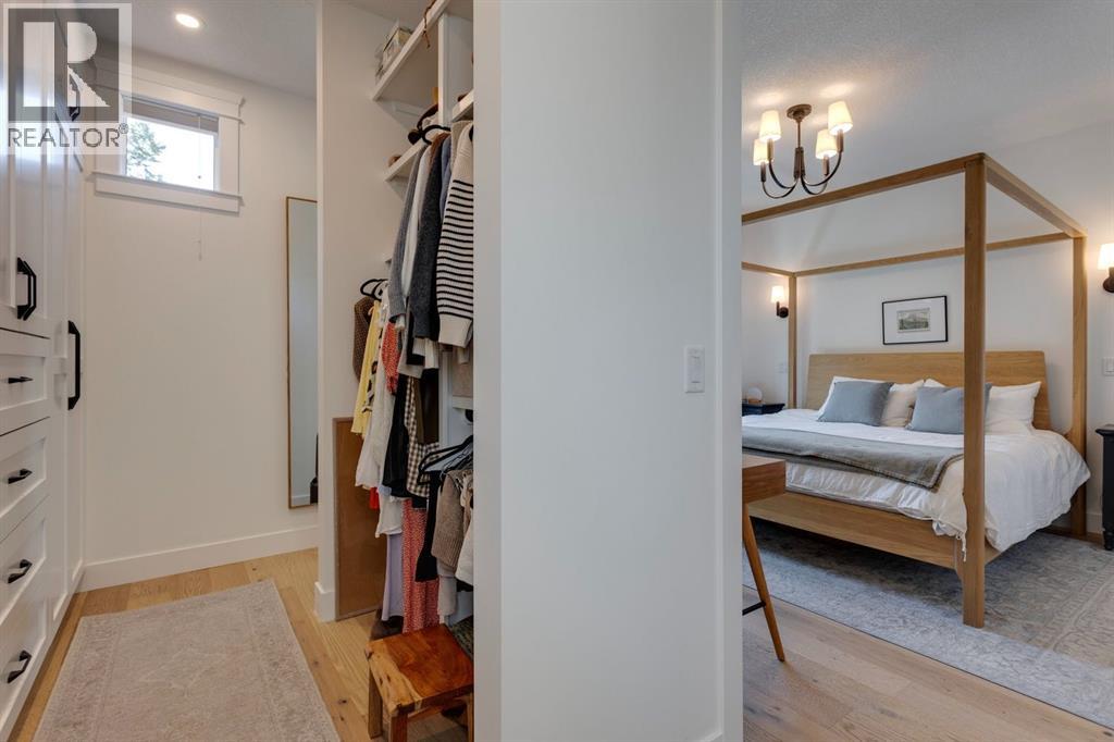Single Family House for Sale in   Street NW Parkdale Calgary 