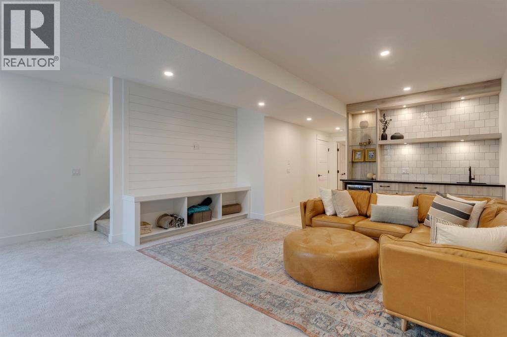 Single Family House for Sale in   Street NW Parkdale Calgary 