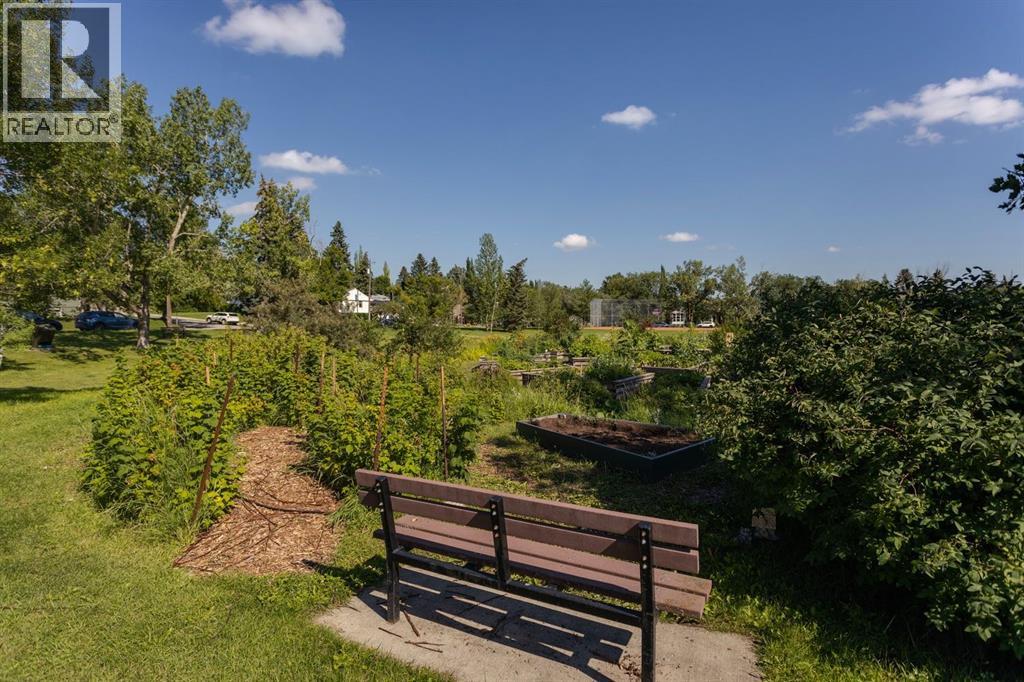 Single Family House for Sale in   Street NW Parkdale Calgary 