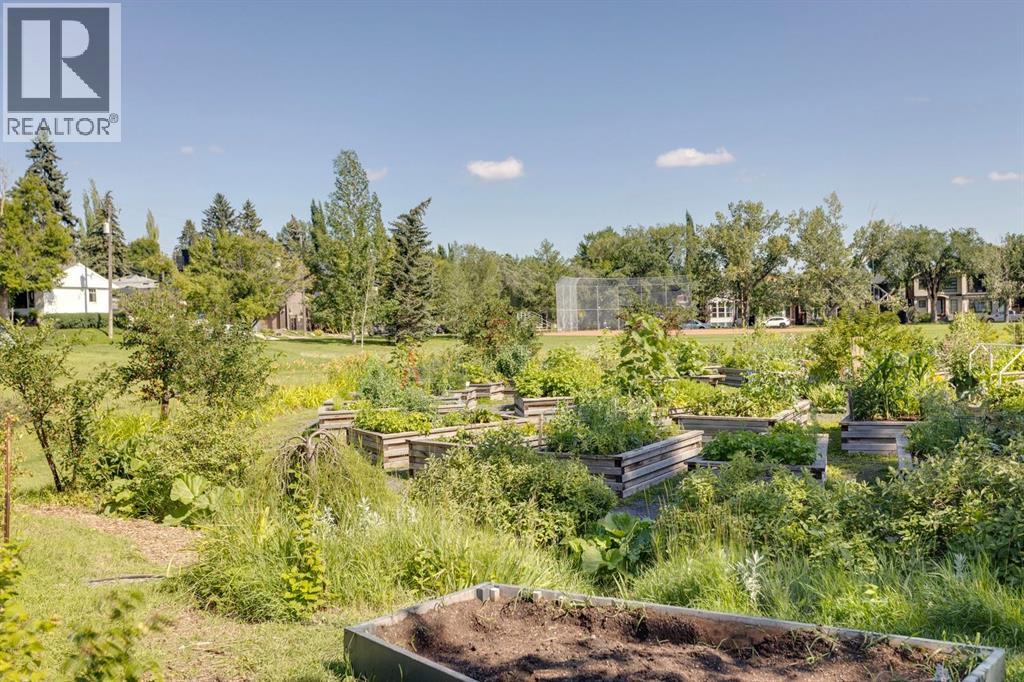Single Family House for Sale in   Street NW Parkdale Calgary 