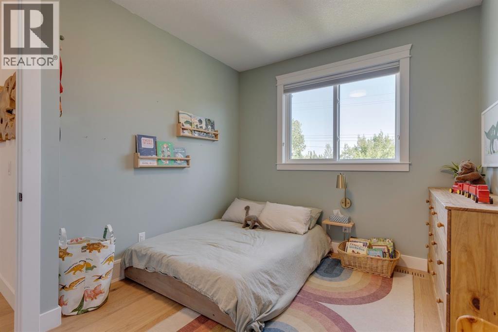 Single Family House for Sale in   Street NW Parkdale Calgary 