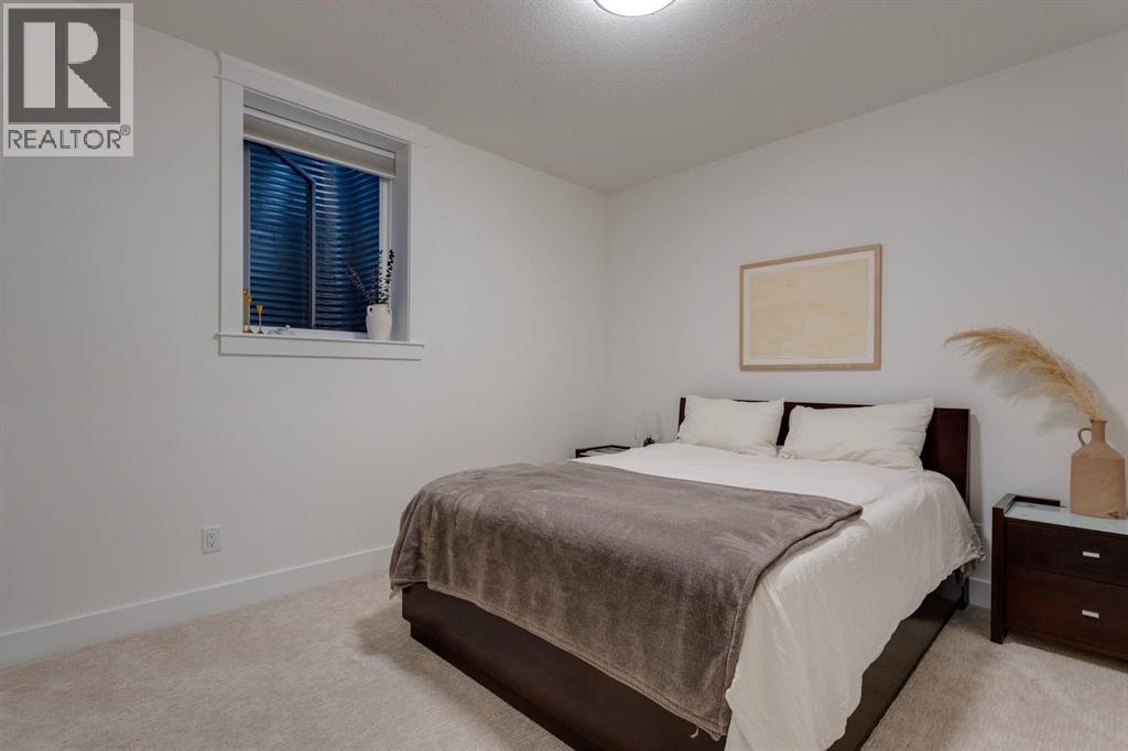 Single Family House for Sale in   Street NW Parkdale Calgary 