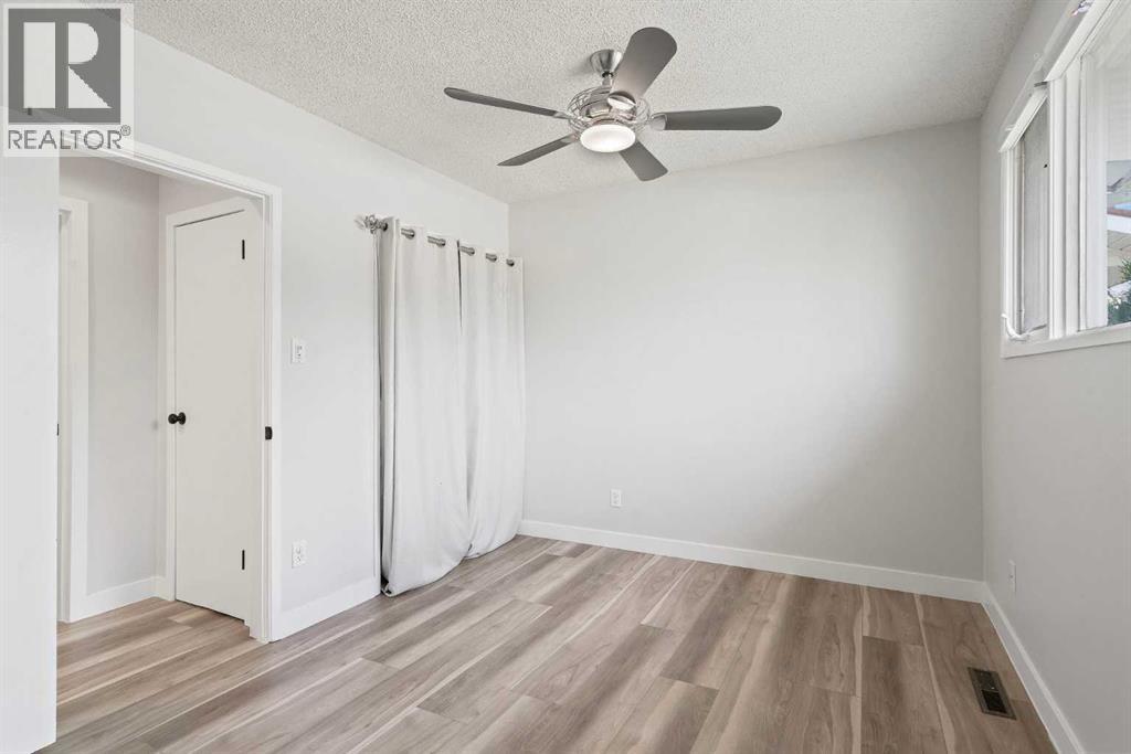 Photo 18 of 9940 Wilde Road Se, Calgary AB