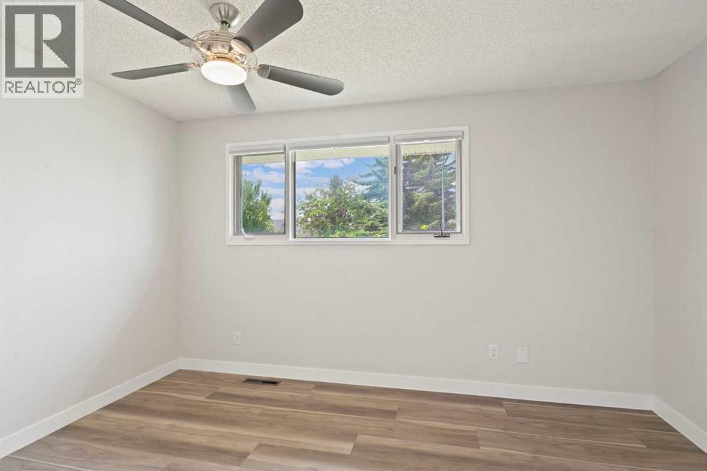 Photo 16 of 9940 Wilde Road Se, Calgary AB
